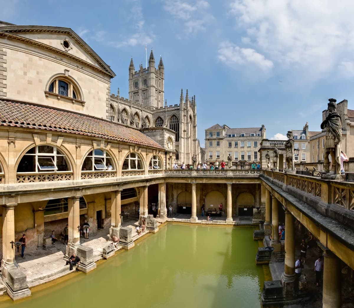 Aquae Sulis (Bath)'daki Büyük Hamam, kurşun kaplaması MS 1. yüzyıldan kalma orijinal Roma işi