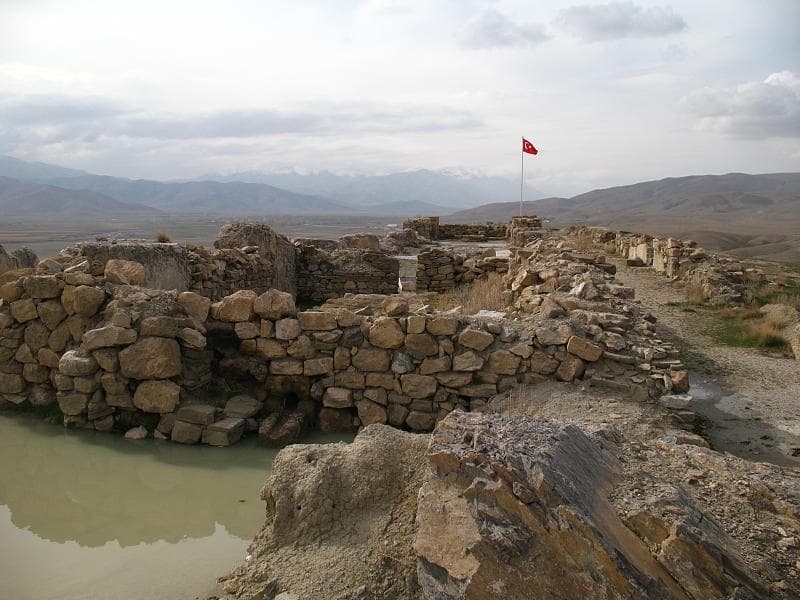 Urartian fortress ruins at Çavuştepe