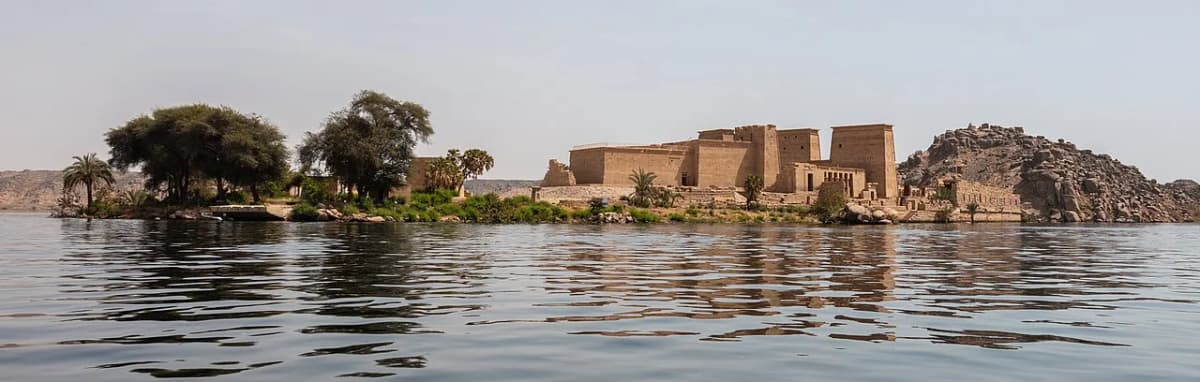 Der Tempel der Isis in Philae auf der Insel Agilkia nahe Assuan, Ägypten