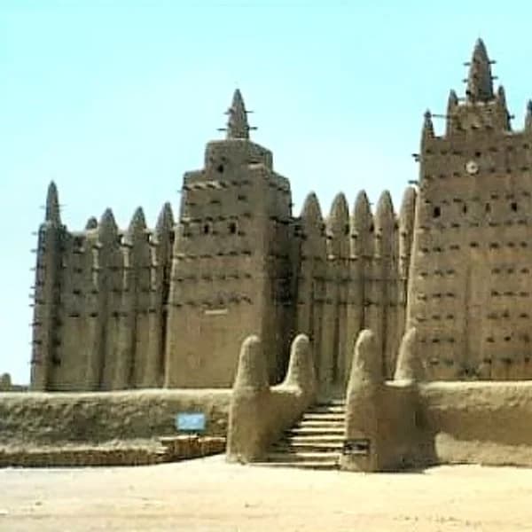 Mudbrick architecture near Djenné-Djeno, the oldest known urban settlement in sub-Saharan Africa, Mali