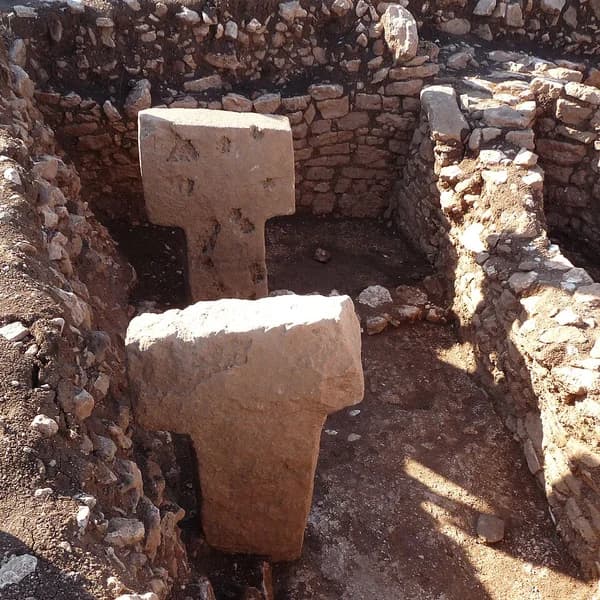 T-shaped Neolithic stelae at Sefertepe, Viranşehir, Şanlıurfa