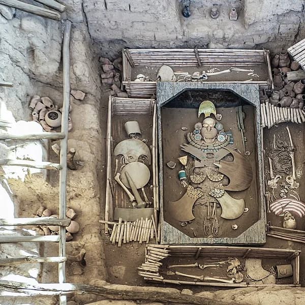 Reconstruction of the tomb of the Lord of Sipán with golden regalia, Peru