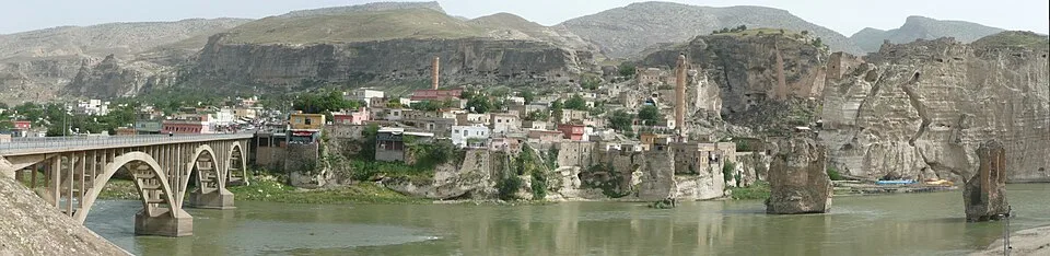 Hasankeyf P1040876 20080425150701 pano cr