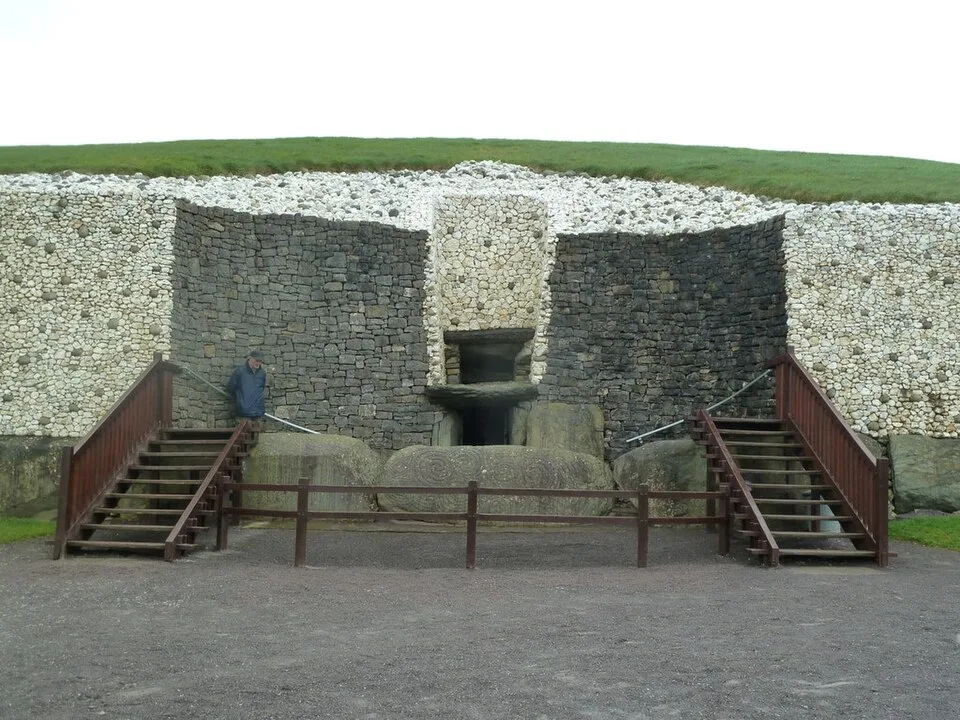 Entrance to the Newgrange Passage Tomb - geograph.org.uk - 2857137