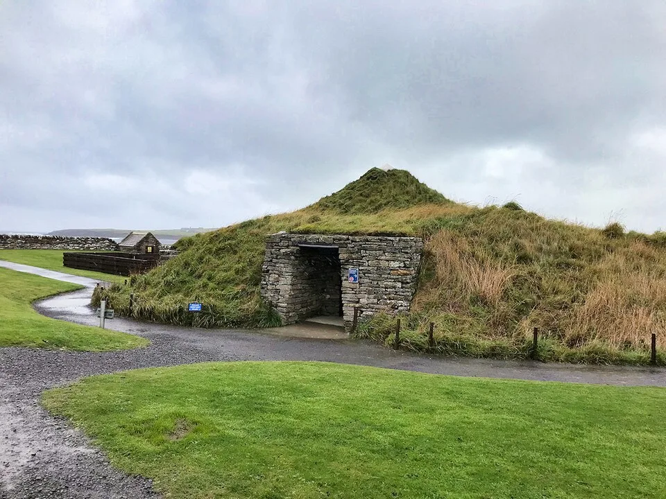 Skara Brae, Replica Neolithic Dwelling - geograph.org.uk - 6979893