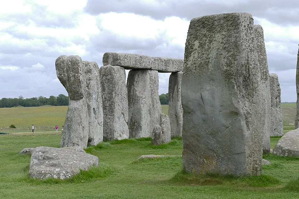 Stonehenge, Sarsen Stones - geograph.org.uk - 4520207