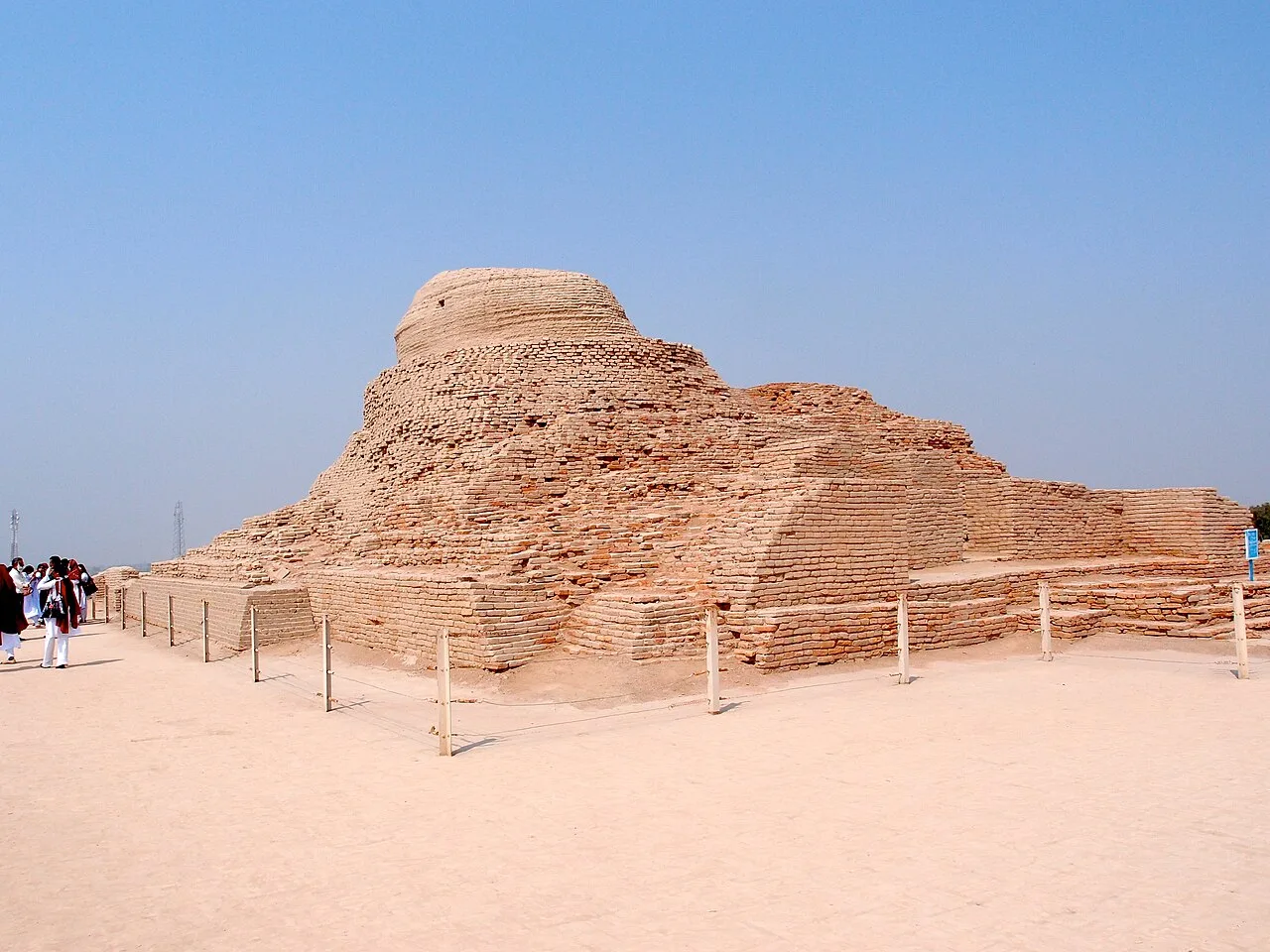 Buddhist stupa, Mohenjo-daro