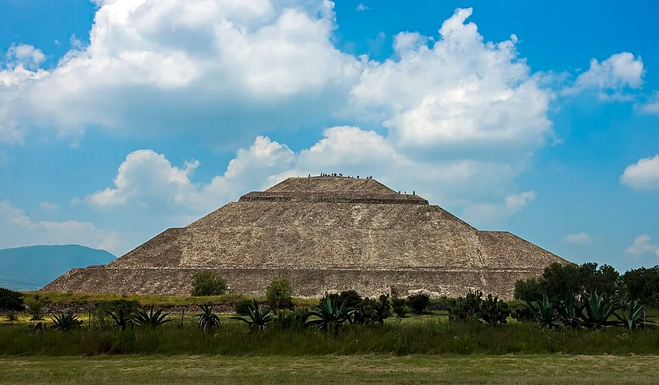 Pyramid of the Sun, Teotihuacan, from path to parking lot