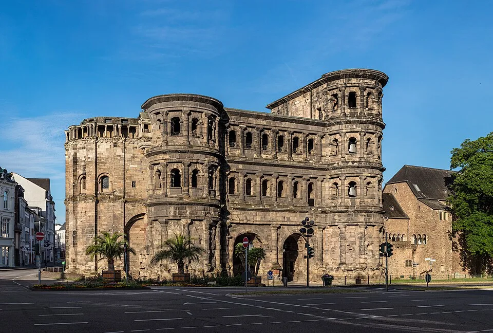 Porta Nigra morgens (100MP)