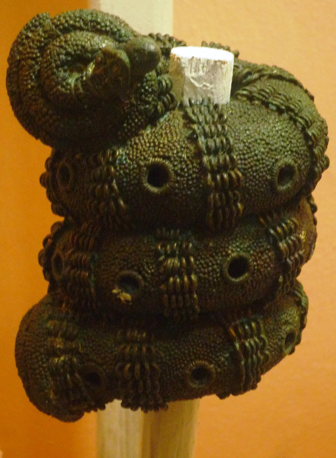 Bronze ceremonial vessel cast in the form of a knotted rope from Igbo-Ukwu, Nigeria, c. 9th century CE