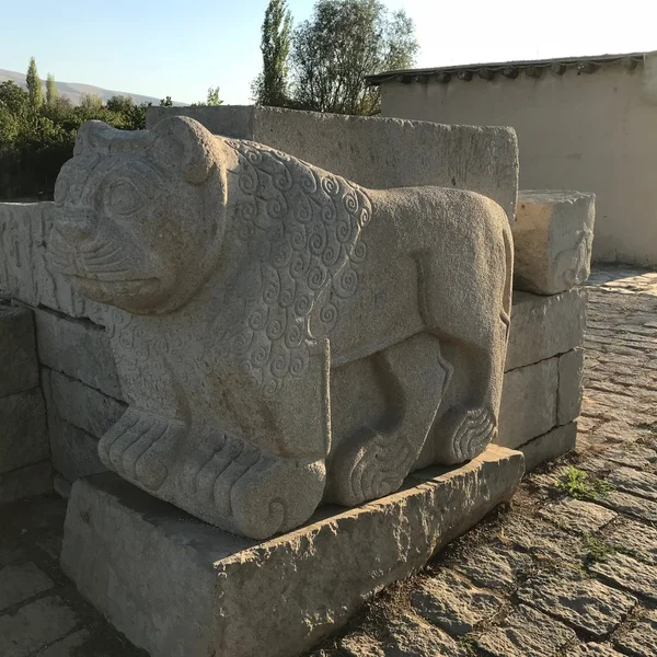 The monumental Arslantepe mound rising above the Malatya plain