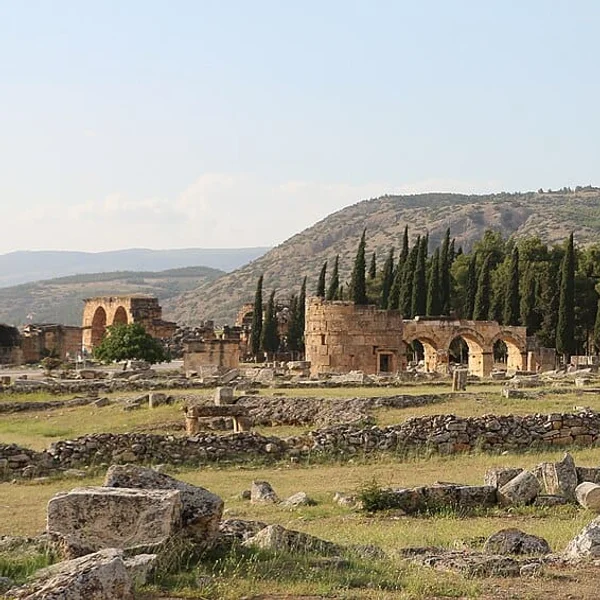 Travertine terraces and ancient ruins at Hierapolis-Pamukkale